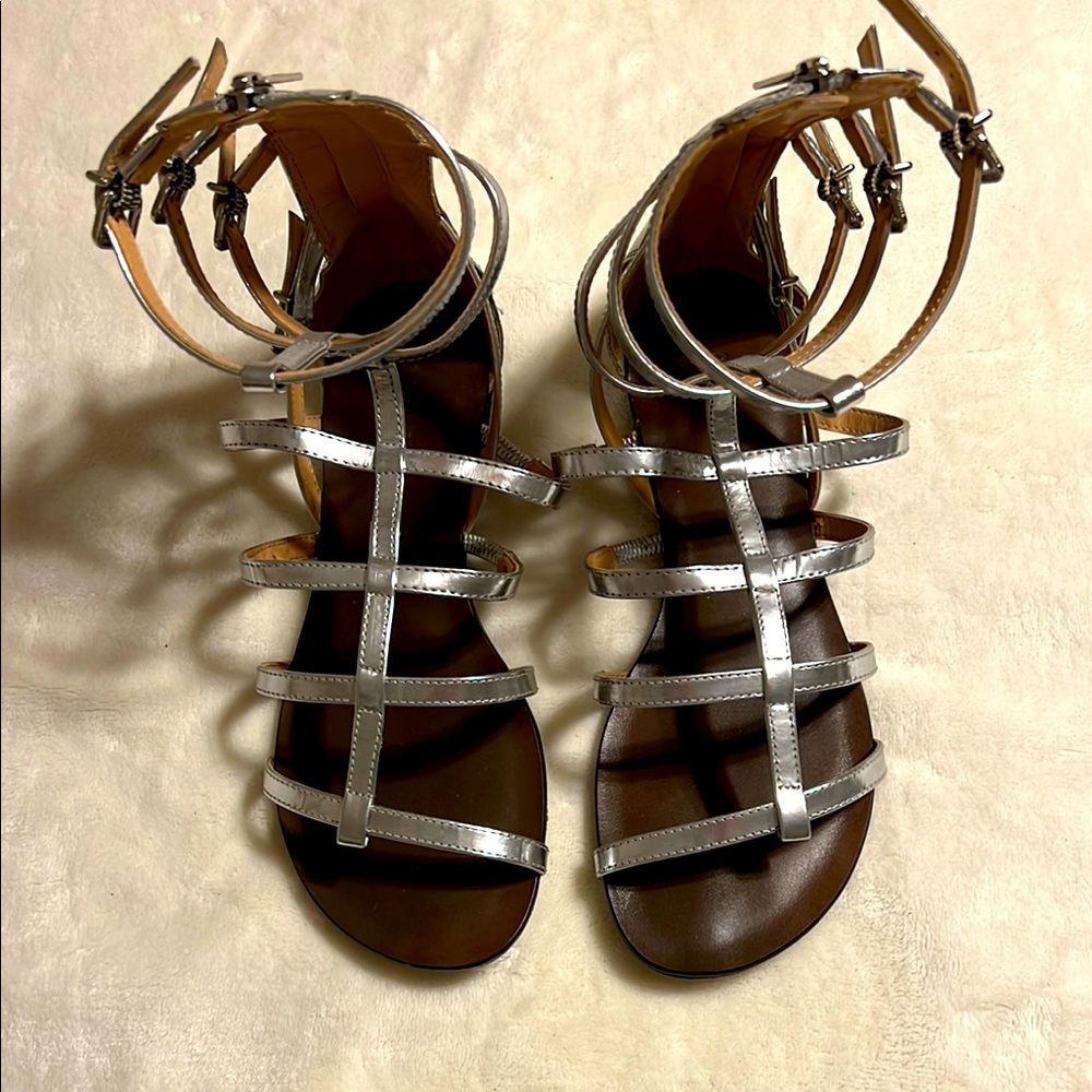 SCHUTZ Silver Gladiator Sandals with Buckle Straps and Zipper  Size 8,5